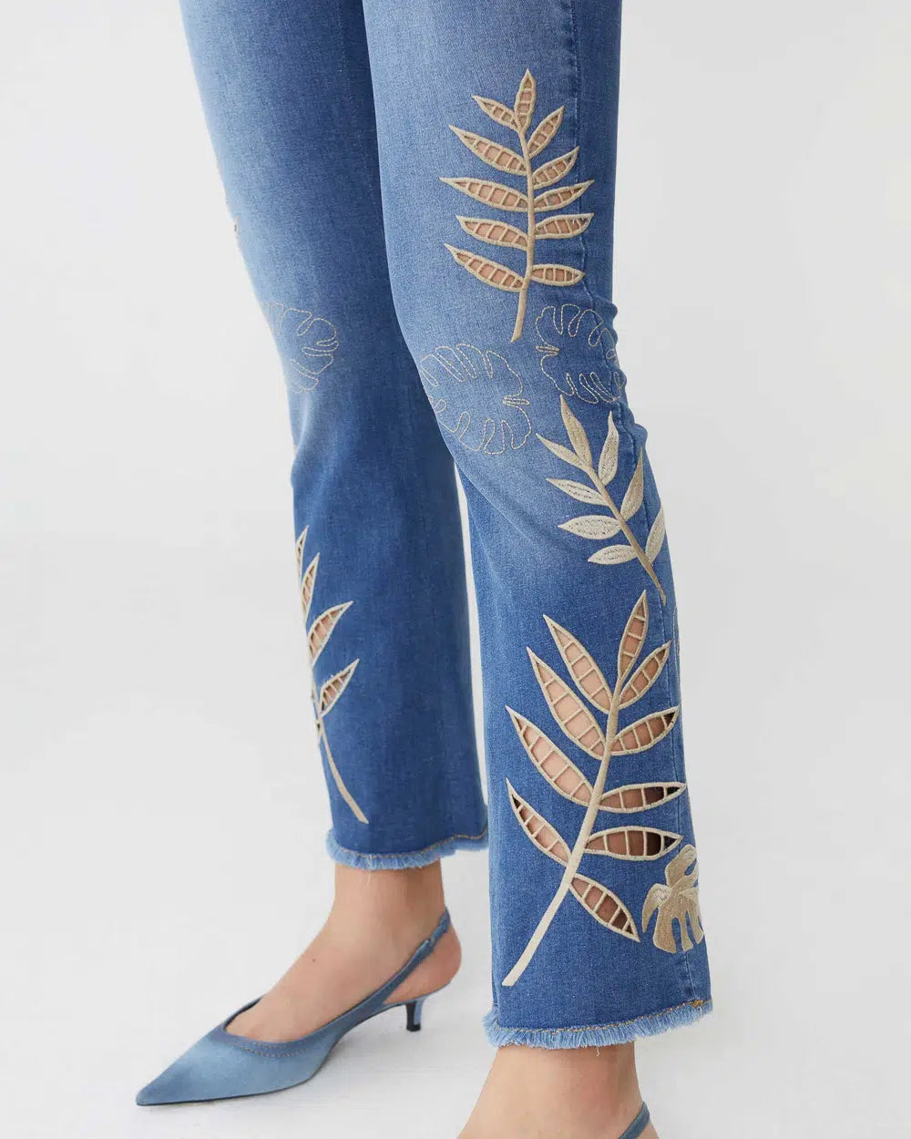 Jeans Shaft trombetta ricamato