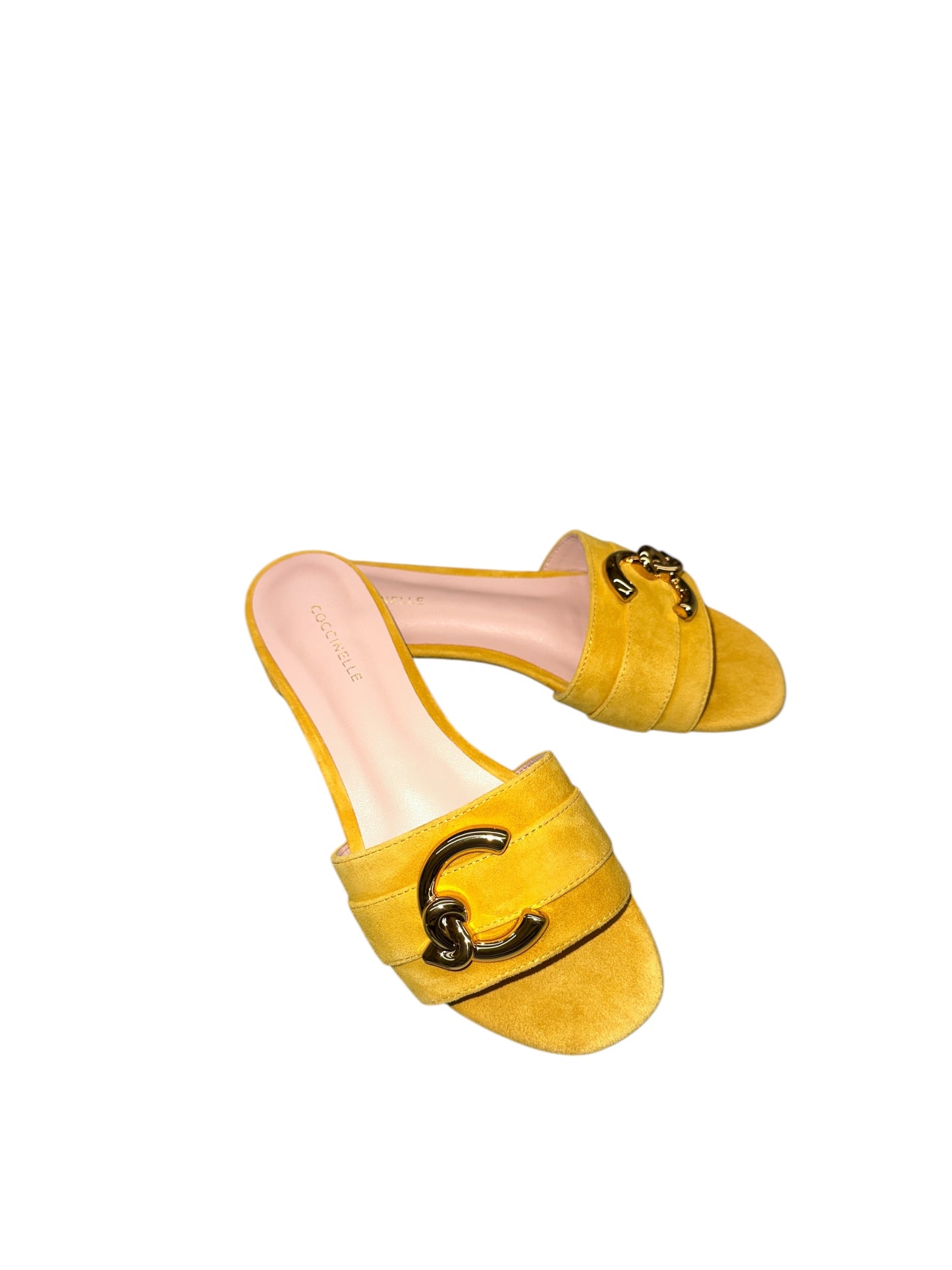 Ciabatte suede in ocra Coccinelle