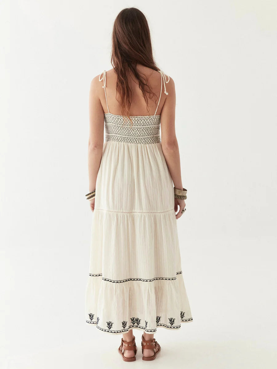 Daphne Dress di Maison Hotel